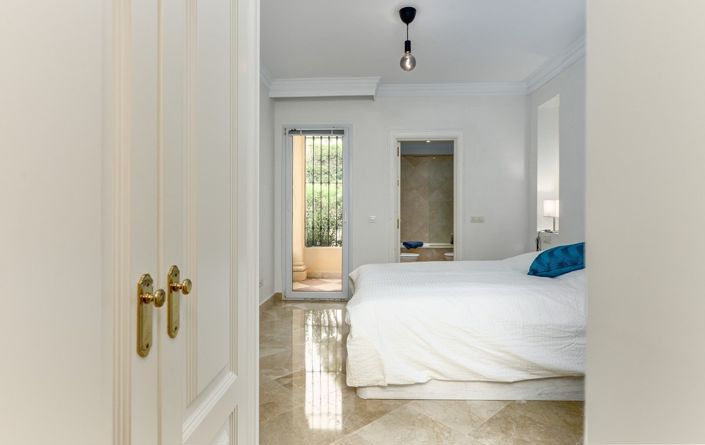 Image No.11-3 Bed Apartment for sale