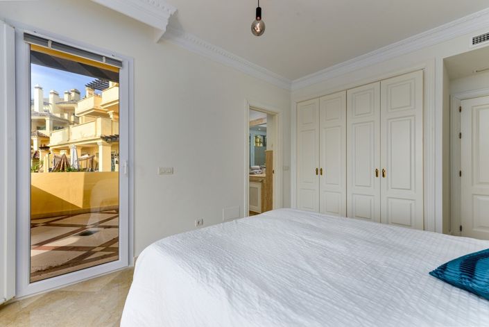 Image No.14-3 Bed Apartment for sale