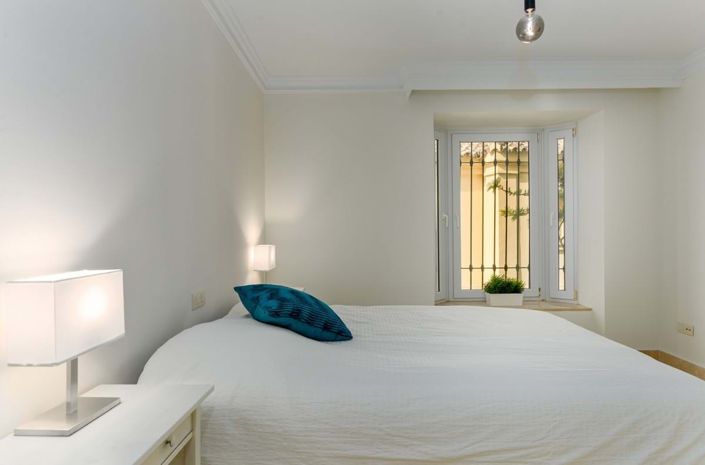 Image No.17-3 Bed Apartment for sale