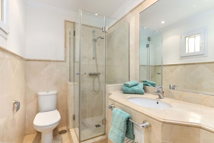 Image No.19-3 Bed Apartment for sale