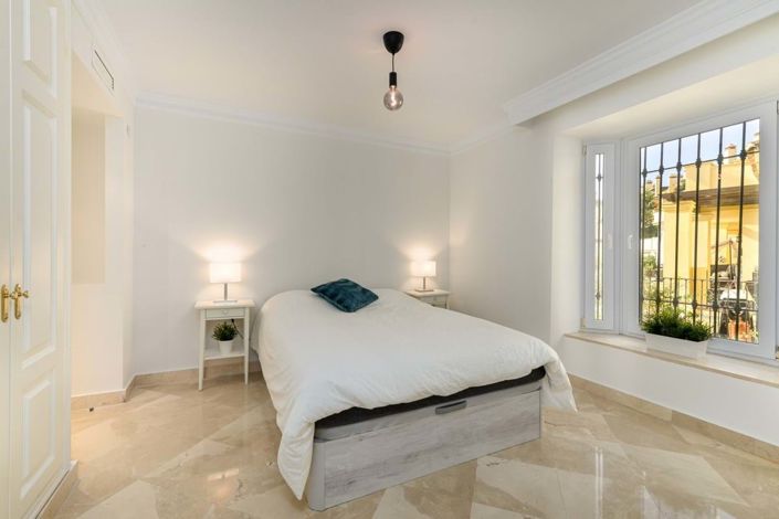 Image No.20-3 Bed Apartment for sale