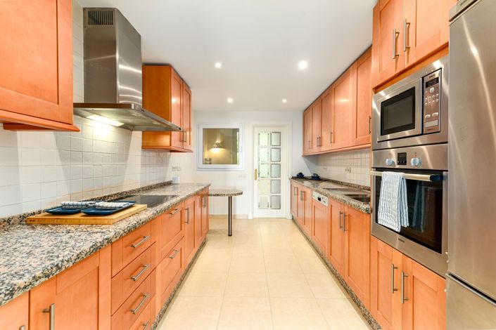 Image No.8-3 Bed Apartment for sale