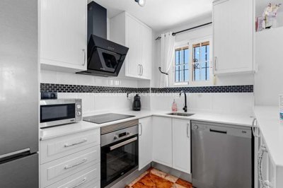 1447-449046-78d1f4f8b6655591b02d22fabb36a692d