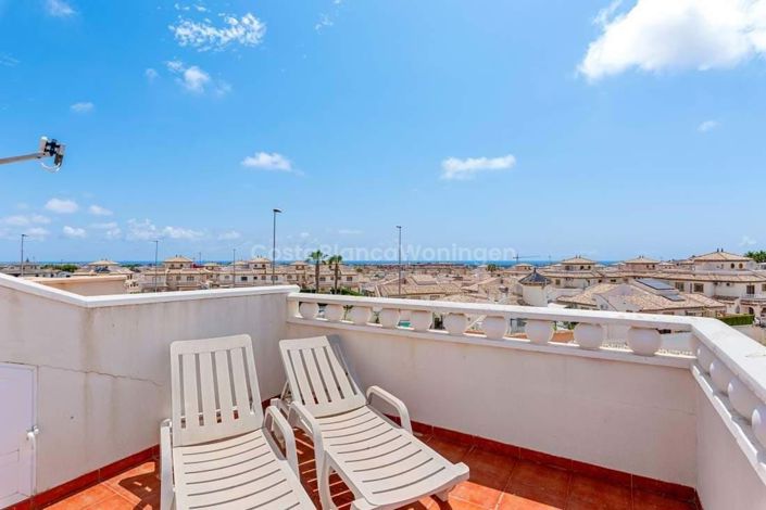 Image No.16-2 Bed Townhouse for sale