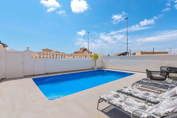 Image No.3-2 Bed Townhouse for sale