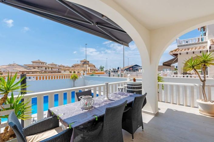 Image No.4-2 Bed Townhouse for sale