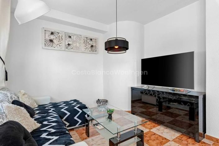 Image No.7-2 Bed Townhouse for sale