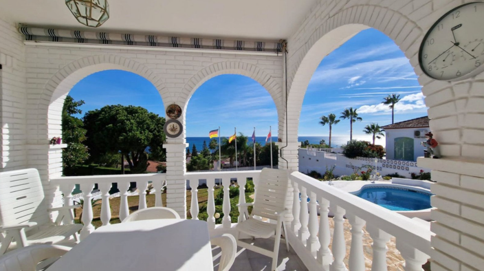 Image No.2-3 Bed Villa for sale