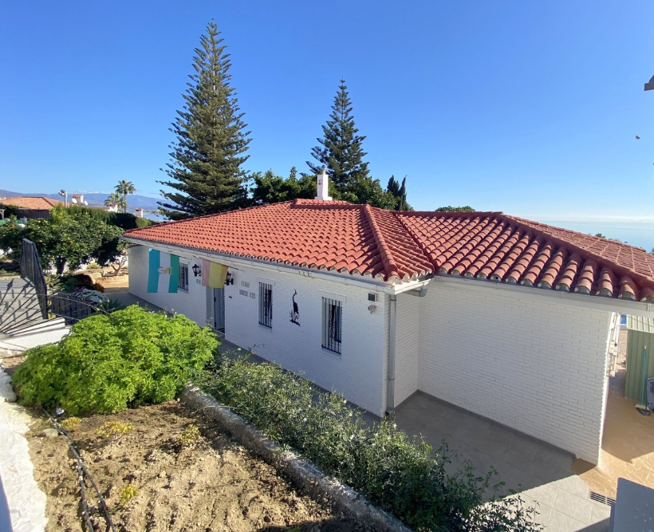 Image No.7-3 Bed Villa for sale