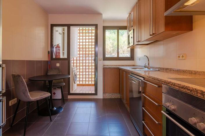 Image No.11-2 Bed Apartment for sale