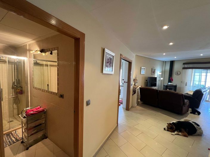 Image No.10-3 Bed Villa for sale