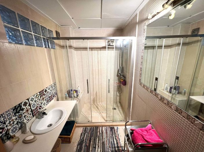 Image No.27-3 Bed Villa for sale