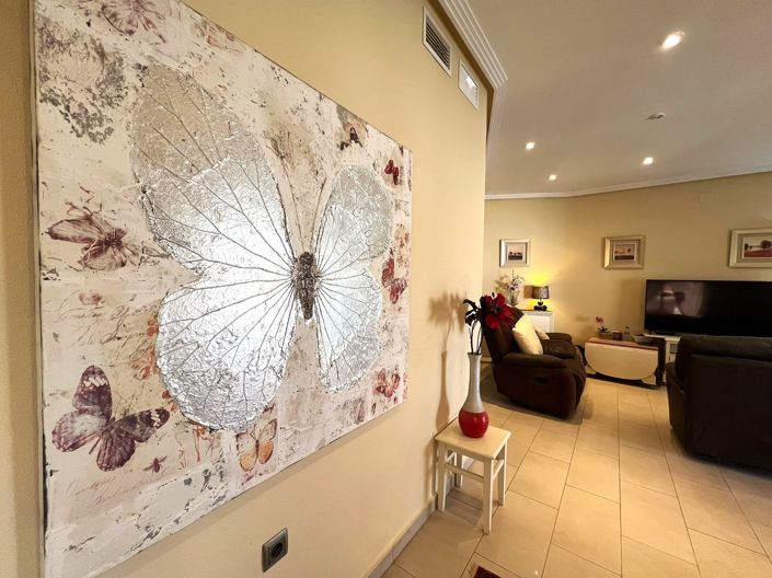 Image No.8-3 Bed Villa for sale