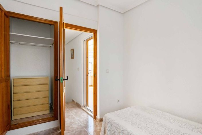 Image No.16-3 Bed Townhouse for sale