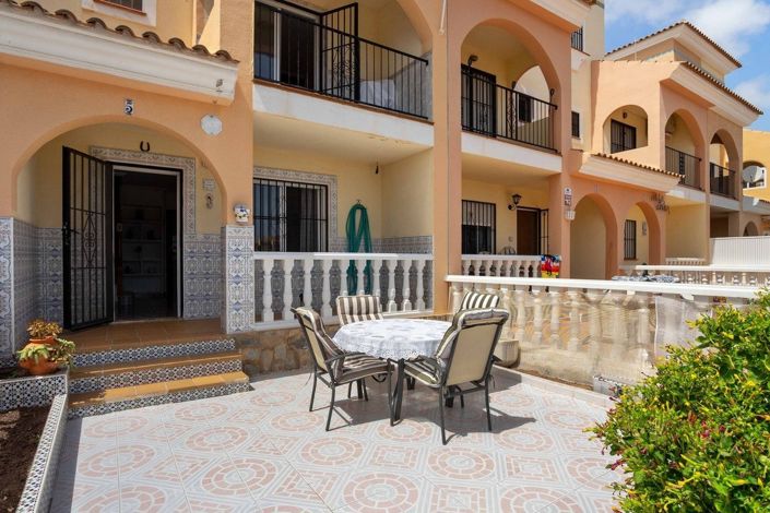 Image No.2-3 Bed Townhouse for sale