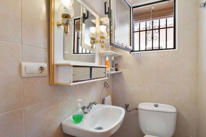 Image No.9-3 Bed Townhouse for sale