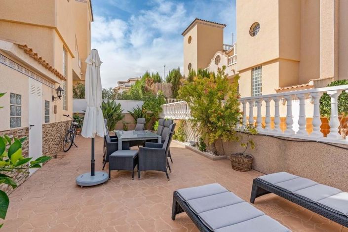 Image No.3-3 Bed Townhouse for sale