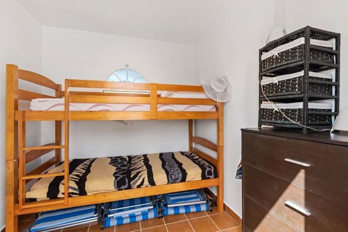 Image No.30-3 Bed Townhouse for sale