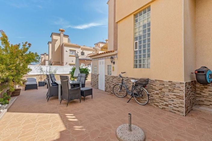 Image No.5-3 Bed Townhouse for sale