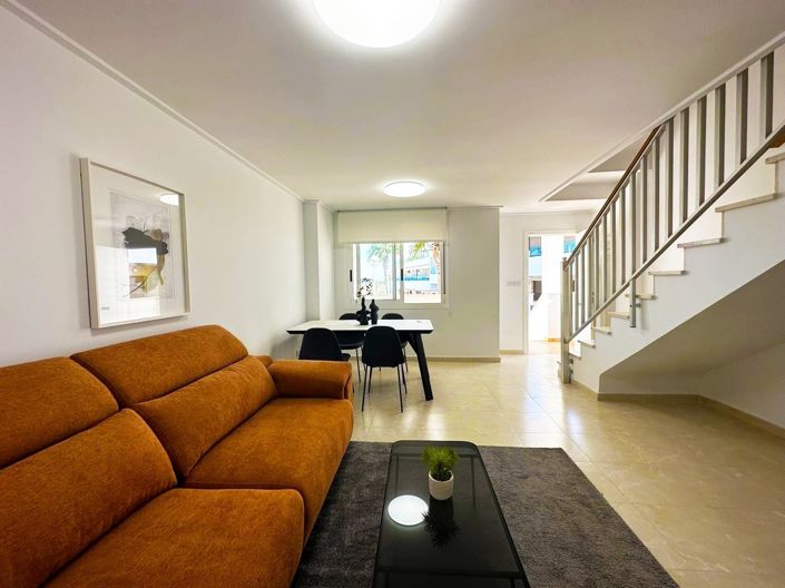 Image No.4-3 Bed Townhouse for sale