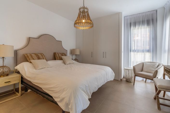 Image No.11-2 Bed Apartment for sale