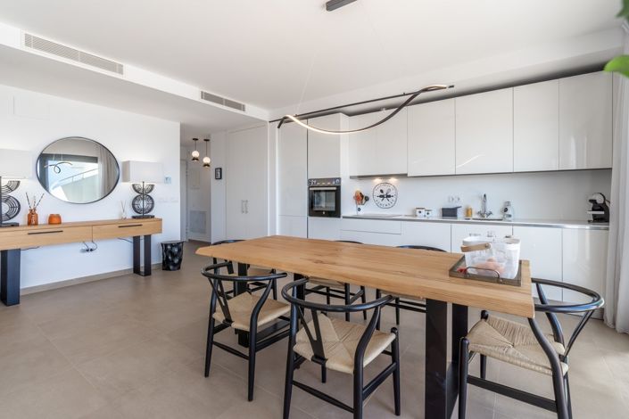 Image No.9-2 Bed Apartment for sale