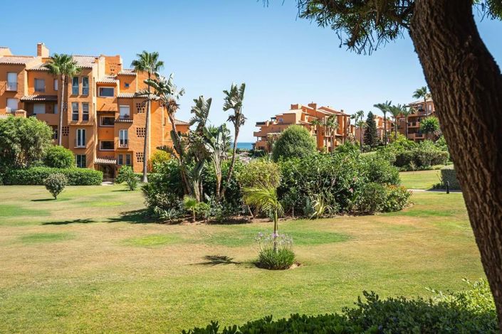 Image No.21-3 Bed Apartment for sale