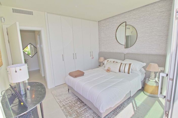 Image No.18-3 Bed Townhouse for sale