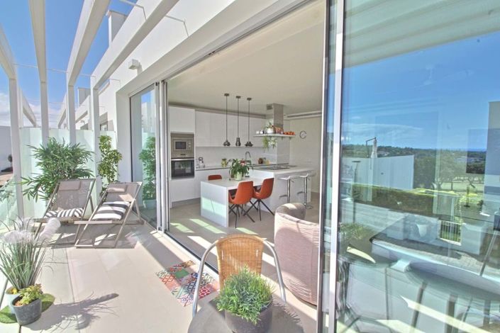 Image No.19-3 Bed Townhouse for sale