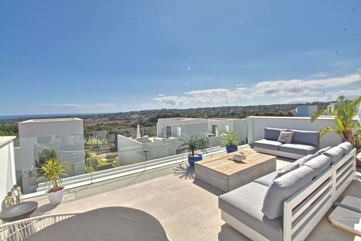 Image No.2-3 Bed Townhouse for sale