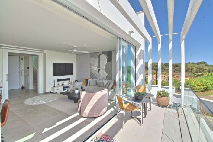 Image No.20-3 Bed Townhouse for sale