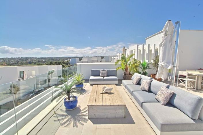 Image No.5-3 Bed Townhouse for sale