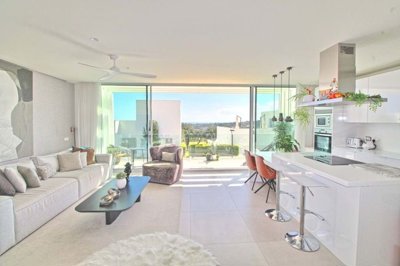 1447-472240-78d1f4f8b6655591b02d22fabb36a692d