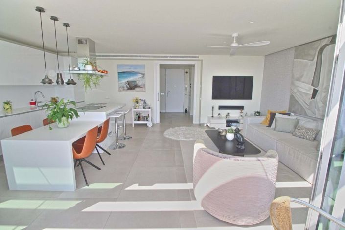 Image No.8-3 Bed Townhouse for sale