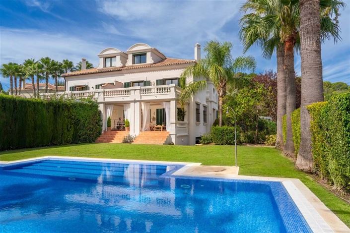 Image No.1-Villa de 5 chambres à vendre à Sotogrande playa