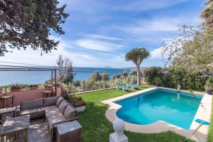 Image No.1-Villa de 4 chambres à vendre à Sotogrande playa