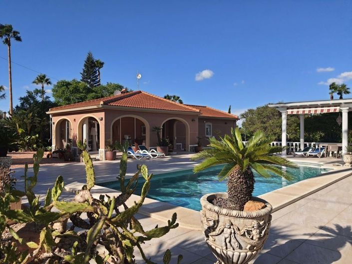 Image No.1-Villa de 4 chambres à vendre à Ciudad Quesada