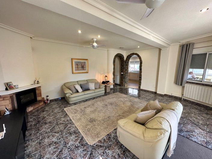 Image No.14-6 Bed Villa for sale