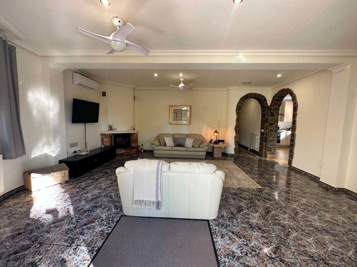 Image No.15-6 Bed Villa for sale