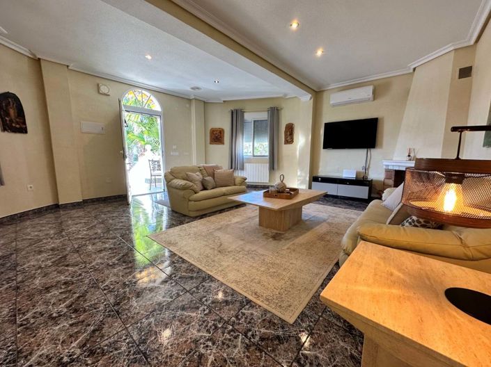 Image No.16-6 Bed Villa for sale