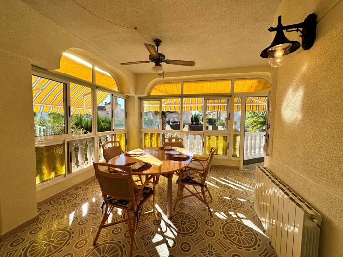 Image No.19-6 Bed Villa for sale