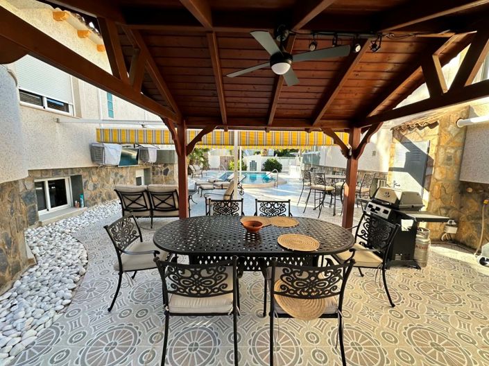 Image No.23-6 Bed Villa for sale