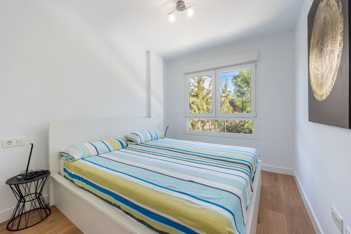 Image No.12-3 Bed Townhouse for sale