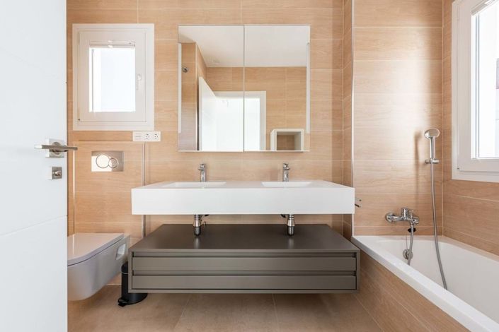 Image No.13-3 Bed Townhouse for sale