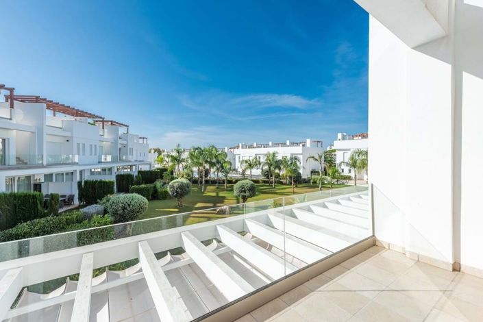 Image No.16-3 Bed Townhouse for sale