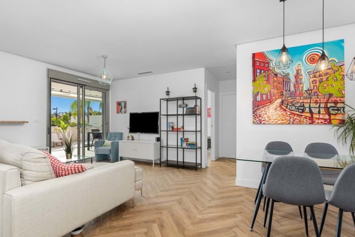 Image No.10-3 Bed Apartment for sale