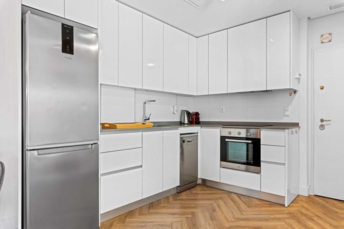 Image No.13-3 Bed Apartment for sale