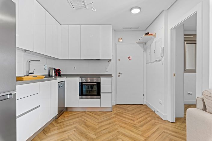 Image No.14-3 Bed Apartment for sale