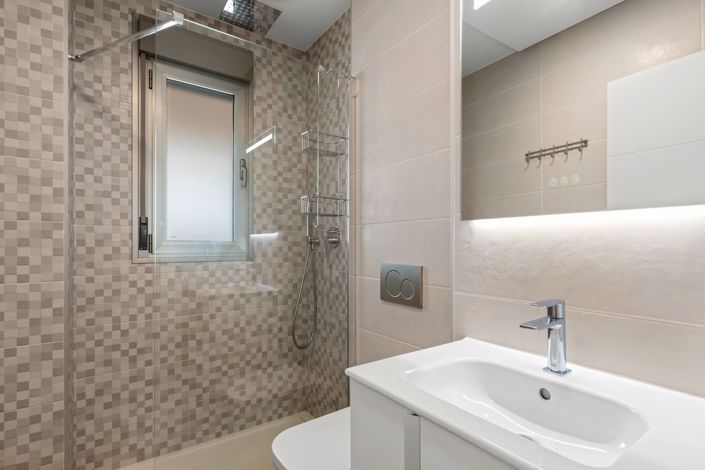 Image No.21-3 Bed Apartment for sale