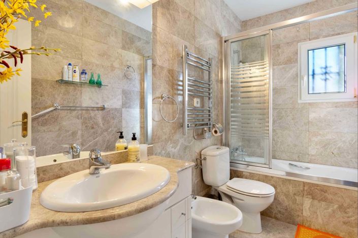 Image No.10-3 Bed Villa for sale